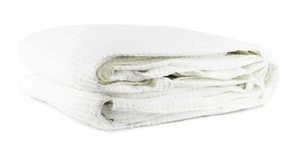 Single Cotton Waffle Blanket - White | Bnb Supplies - Picture 1 of 3