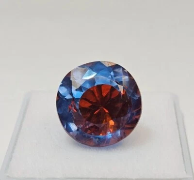 Pitambari Sapphire Natural Bi-Colour 14 Ct Round Cut Loose Gemstone For Ring - Image 1 of 4