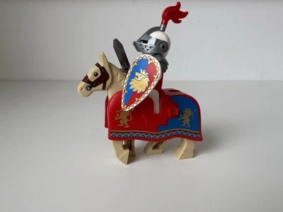 Lego Lion Knight’s Minifigures - Cavalry Swordsmen’s - Image 1 of 4