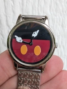 Vintage Disney SII Mickey Mouse Watch: Mickey Parts (mc0239) Silver Band - Picture 1 of 6