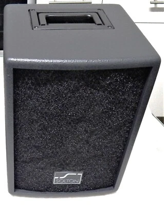 Solton Accu Port Sixty Portable Active Box with Battery/Wireless Mic/Batteries Charger - Image 1 of 3