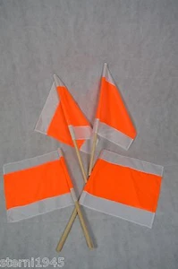 4 x WARNFAHNEN FLAGGE WARNFLAGGE WARNFAHNE FAHNE ORANG/WEISS 500x500MM MIT STIEL - Bild 1 von 2