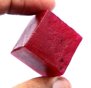 AGL-zertifiziert 217 kt natürlicher roter Rubin Würfelform afrikanischer grober loser Edelstein - Bild 1 von 5