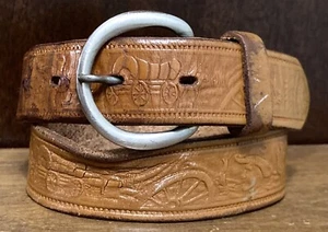 VTG KIDS BROWN EMBOSSED WESTERN SCENE LEATHER BELT SZ S/22 1-3/16”WIDE DISTRESS - Picture 1 of 5