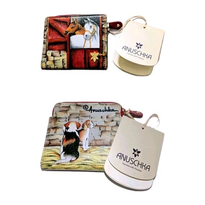 Cartera Anuschka Doble Pliegue Cuero Pintado Caballos Perros Granero Vaquera Rancho RFID ¡NUEVA! Foto 1 de 4