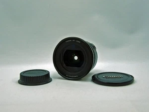 Tested Canon EF 20-35mm f/3.5-4.5 USM zoom lens from Japan - Picture 1 of 16