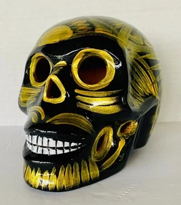 Talavera Día de Muertos Calavera Guerrero Hecho a Mano Cerámica Cerámica Mexicana 4 1/2" - Imagen 1 de 11