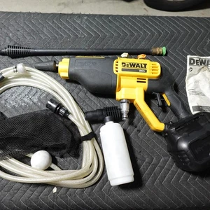 Kit de lavadora limpiadora eléctrica inalámbrica DeWalt DCPW550 20V 550 PSI con boquillas de manguera hombre - Imagen 1 de 16