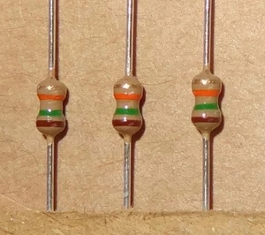 500 pcs. 15k ohm 5% 1/8W carbon film resistors. - Picture 1 of 1