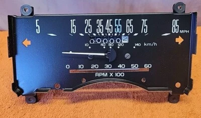 C17•Vintage AC Velocímetro Odómetro y Viaje '84 Buick Century con Tacómetro 25076817 Nuevo de Lote Antiguo Foto 1 de 4