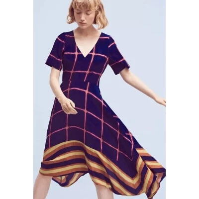 Vestido midi HD in Paris Anthropologie para mujer con panel a rayas 4 azul marino calce y acampanado Foto 1 de 4