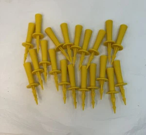 20 Tupperware Corn On The Cob Holders - Picture 1 of 1