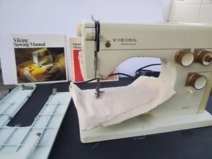 Husqvarna Viking 5000 Sewing machine Case Foot Pedal Extension Table And Manuals - Picture 1 of 16