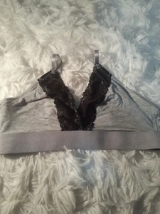 Womens Wireless Bralette Jessica Simpson SZ M Grey and Black Adjustable straps - Picture 1 of 11