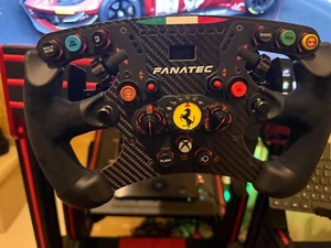Fanatec CSL DD 8nm + Volante ClubSport Formula V2.5X - Foto 1 di 2
