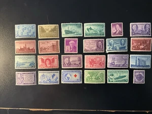 "24" 1940er Briefmarken, alle postfrisch, nicht aufklappbar, & Originalkleber NOS (Scott #'s unten) - Bild 1 von 2