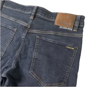 Volcom Jeans Mens 32x31 Solver Modern Straight Pants Stretch Denim Dark Wash EUC - Picture 1 of 8