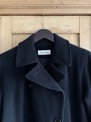 Sobretudo feminino Calvin Klein lã merino, tamanho 6, preto peito duplo - Imagem 1 de 4