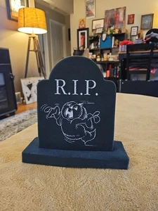 Squishy in schiuma lapide tomba Halloween con supporto 9" anni 80 - Foto 1 di 13