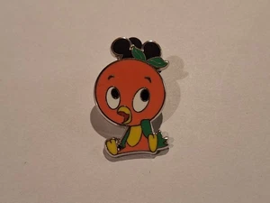 Disney Trading Pins-2010 Orange Bird in Ear Hat - Picture 1 of 1