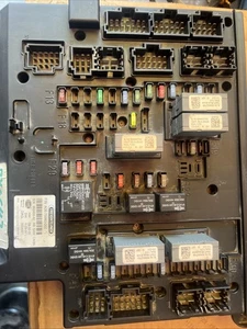 FREIGHTLINER CASCADIA 125 CAB CONTROL MODULE - P/N: A06-75980-002 Warranty. - Picture 1 of 6