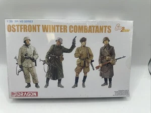 Nuevo Dragón Sellado Segunda Guerra Mundial Frente Oriental Invierno Combatientes Soldado Figuras 1/35 #6652 - Imagen 1 de 7