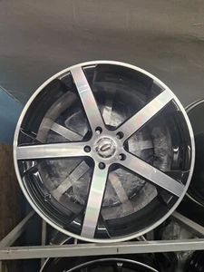 19 X 10 JADE R IN GLOSS BLACK AND POLISHED { REDUCED FROM £730 TO £550 } - Picture 1 of 5