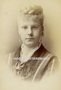 Vintage 1800's PRETTY WOMAN BOSTON MA MASSACHUSETTS CDV PHOTO N3W - Picture 1 of 3