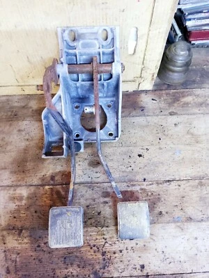 FORD RANGER TRUCK CLUTCH PEDAL ASSEMBLY OEM 1995-1997 - Image 1 of 4