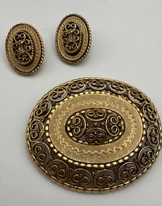 Vintage Signed Pastelli Gold Tone Brooch w/matching clip earrings - Picture 1 of 5