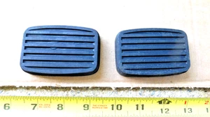 2 NOS BRAKE & CLUTCH PEDAL PADS FOR 1934-55 BUICK CARS +PONTIAC NASH MORE - Bild 1 von 2
