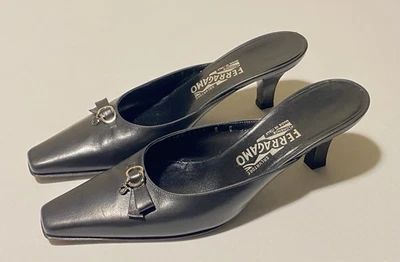Zapato Salvatore Ferragamo Mules Negro Todo Cuero Mujer Talla 8B Hecho en Italia Foto 1 de 4