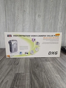 DXG-579V HD Silver Video Camera 5.1 Mega Pixel, 4x Zoom Value pack - Picture 1 of 13
