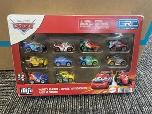 DISNEY PIXAR COCHES MINI CORREDORES GRC METALLIC LIGHTNING MCQUEEN PAQUETE DE 10 DMG - Imagen 1 de 4