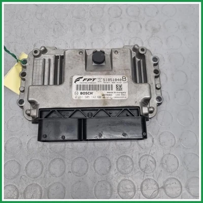 Centralina Motore Iniezione Bosch 0261S05142 Alfa Romeo MiTo 51851840 2009 2011  - Immagine 1 di 4