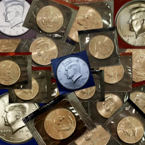 2000 2001 2002 2003 2004 2005 2006 2007 2008 2009 P+D Kennedy Mint Set Cover