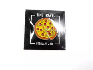 Prendedor coleccionable de viaje en el tiempo para juegos de caja de botín - Imagen 1 de 2