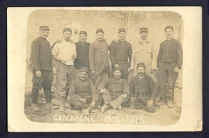 Carte Photo RPPC Guerre CAMPAGNE 1914-1915 MILITAIRES SOLDATS du 4ème Régiment - Picture 1 of 2