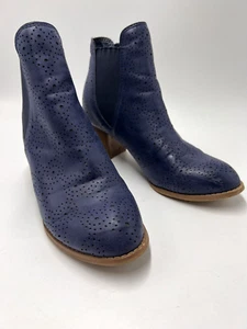 I Love Billy Jacey Sz 37 Midnight Blue Punched Leather Heeled Ankle Boots VGC - Picture 1 of 8