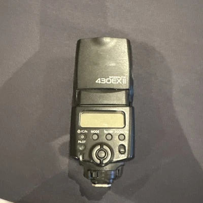 Canon 430EX Shoe Mount Flash Speedlite without case - Image 1 of 4