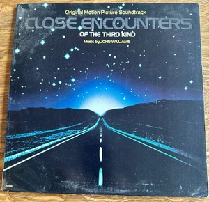 CLOSE ENCOUNTERS OF THE THIRD KIND ~ SOUNDTRACK ~ ARISTA LP # AL 9500 - Picture 1 of 6