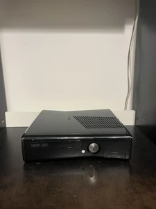 Microsoft Xbox 360 S Slim Black 4GB Tested Working System Console Only - Picture 1 of 4