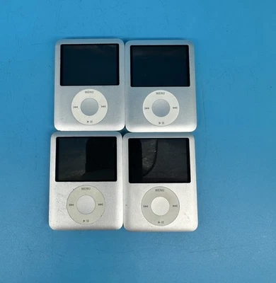 4 x Apple iPod Nano A1236 3rd Generation 8GB MP3 Players - Not Holding Charge - Image 1 of 4