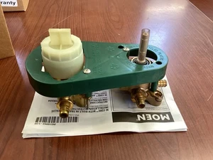 NUEVO Moen U232XS M-Core 2F/3F Válvula de Transferencia Crimpado Pex con Paradas B281 - Imagen 1 de 4