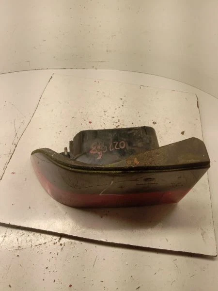 Driver Tail Light 5 Door Hatchback Outer Fits 93-98 SAAB 9000 1142437 - Image 1 of 4