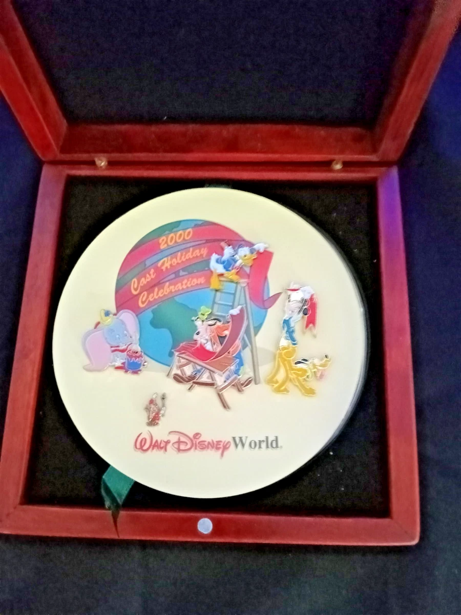 2000 Disney Cast Member Exclusive Sets (1968-Now) for sale | eBay