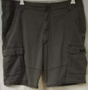 WRANGLER Mens 40 Green Relaxed Fit Stretch Hike Fish Cargo Shorts 10" Inseam - Picture 1 of 12