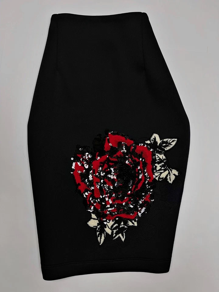 Falda lápiz Blumarine negra con rosa para mujer talla 42/6 US/10 UK/S Foto 1 de 4