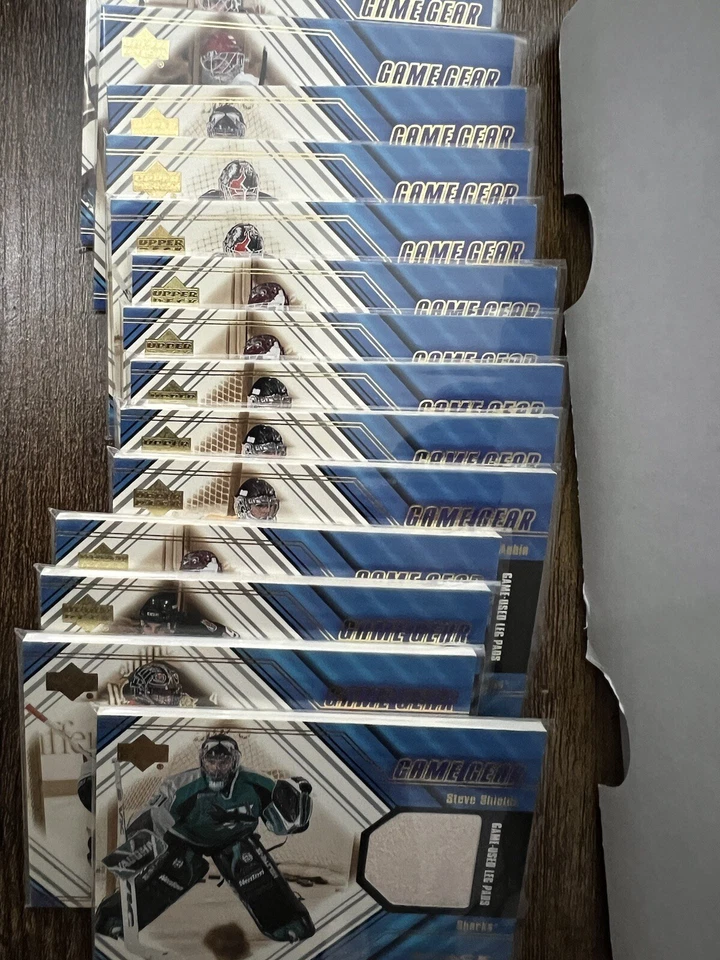 2000-01 Black Diamond Game Gear Pick One! Complete your Set! - Image 1 of 1