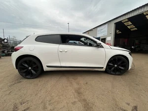 Volkswagen Scirocco 1968cc TDi start/stop 2011 ONE WHEEL NUT BREAKING - Picture 1 of 11
